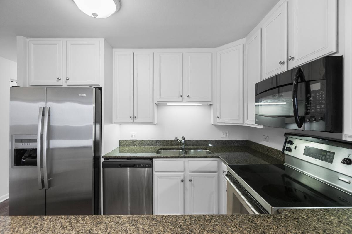 Apartment for rent at 1344 N Dearborn St #11F, Chicago, IL 60610