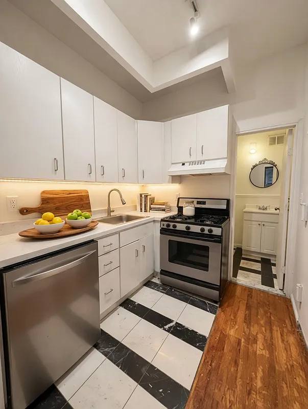 Apartment for rent at 370 W 52nd St #2C, New York, NY 10019