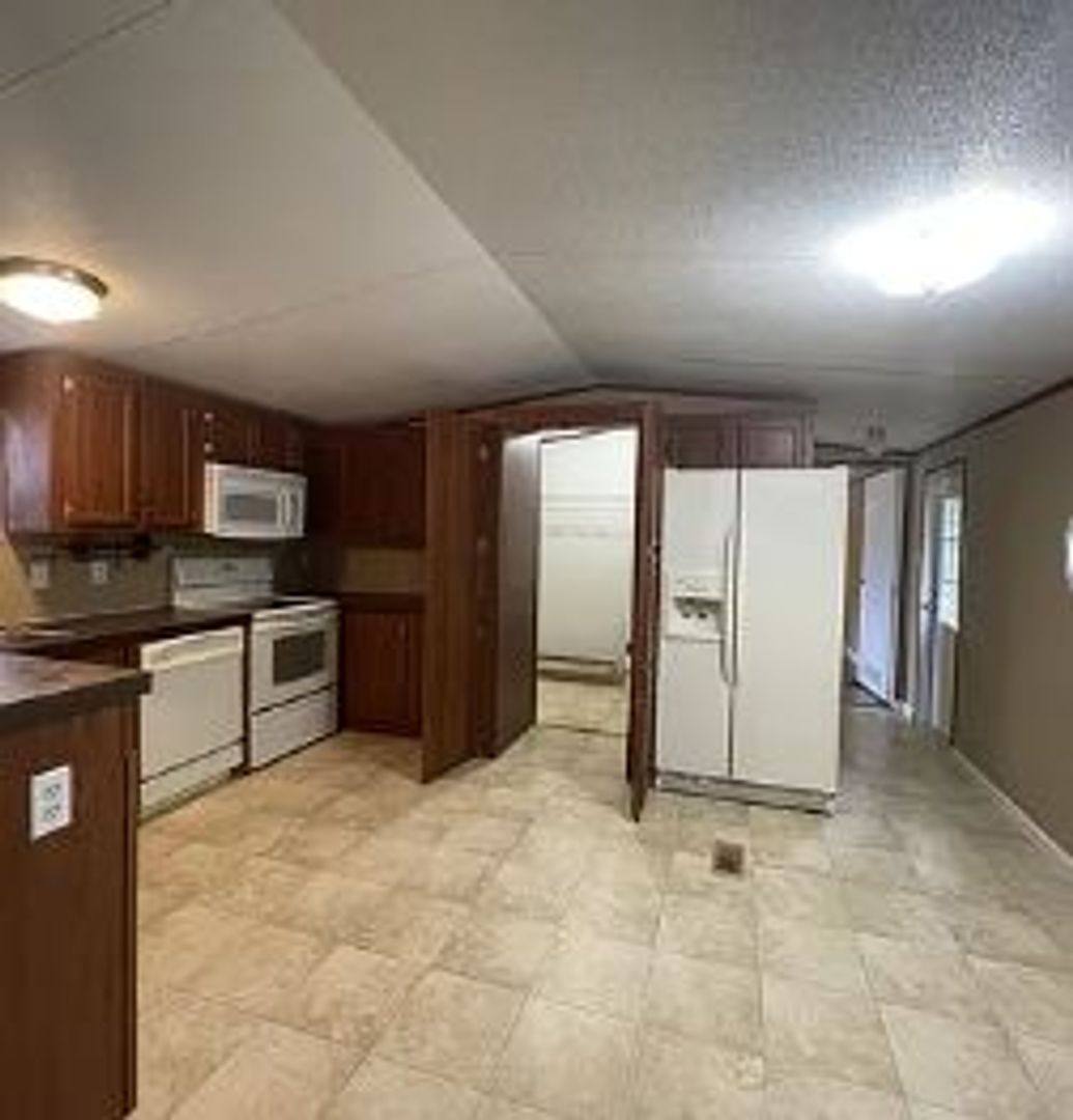 Apartment for rent at 3709 Hampton Lane, Louisville, TN 37777