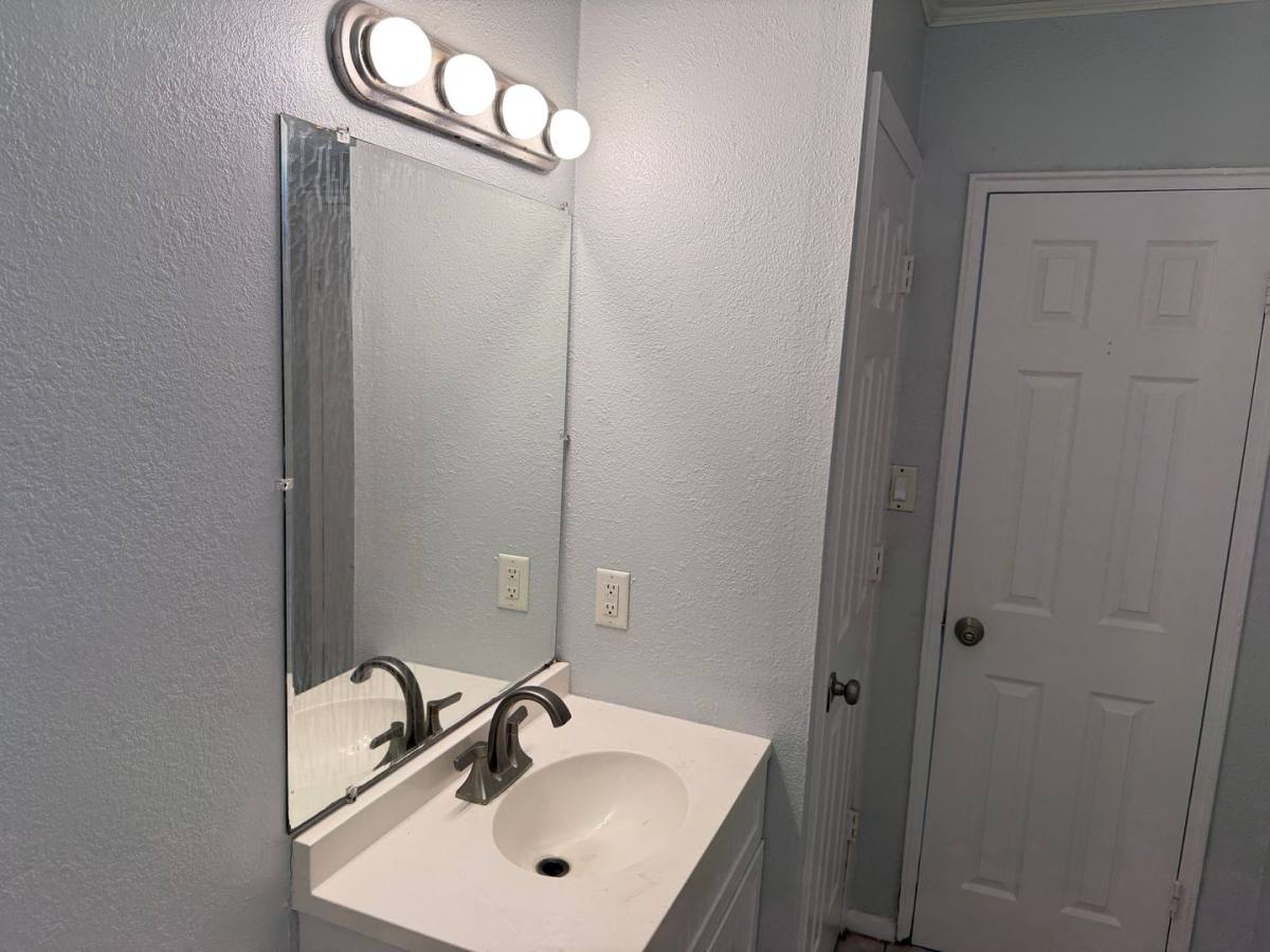 House for rent at 1009 McCormack St, Leesburg, FL 34748