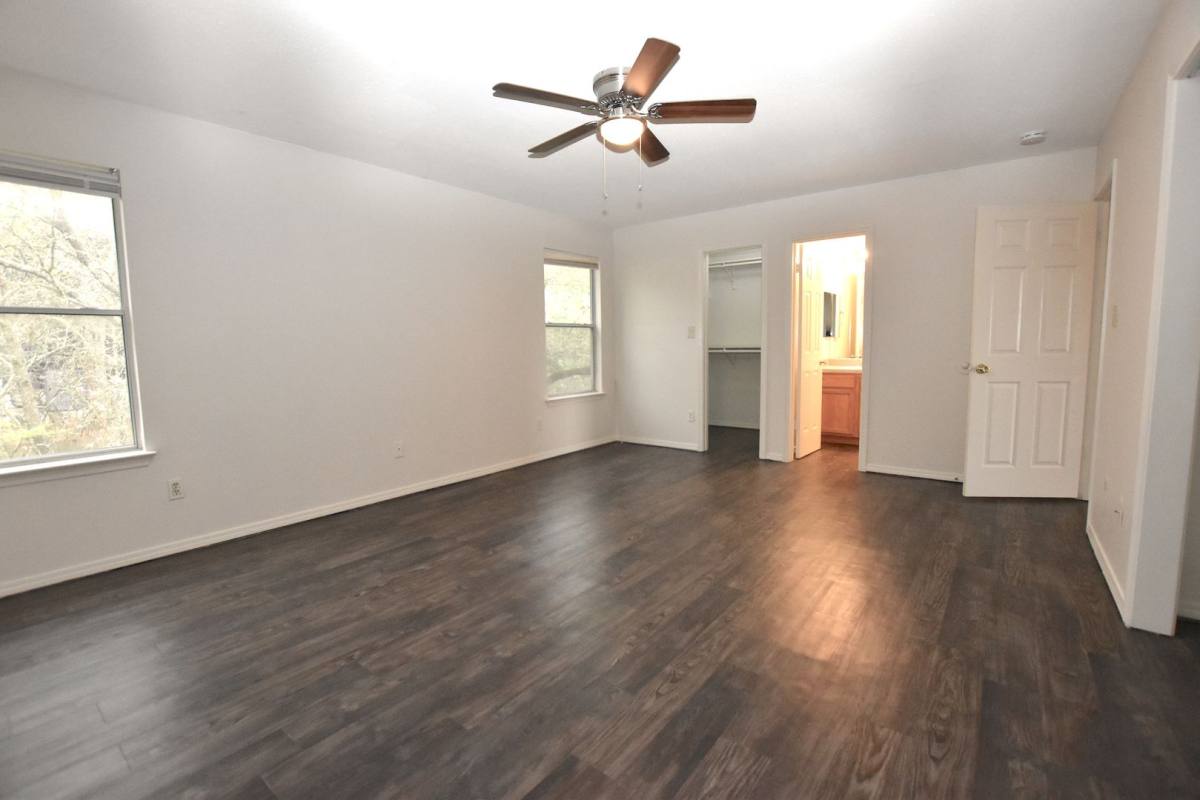 Townhouse for rent at 921-923 Sagewood Trail, San Marcos, TX 78666