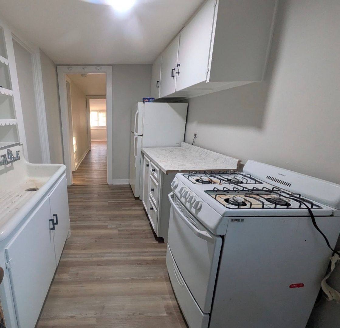 Apartment for rent at 1009 Everett Ave, Louisville, KY 40204