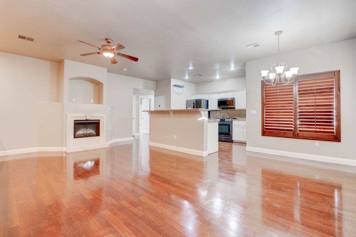 Apartment for rent at 10001 Crimson Palisades Place, Las Vegas, NV 89144