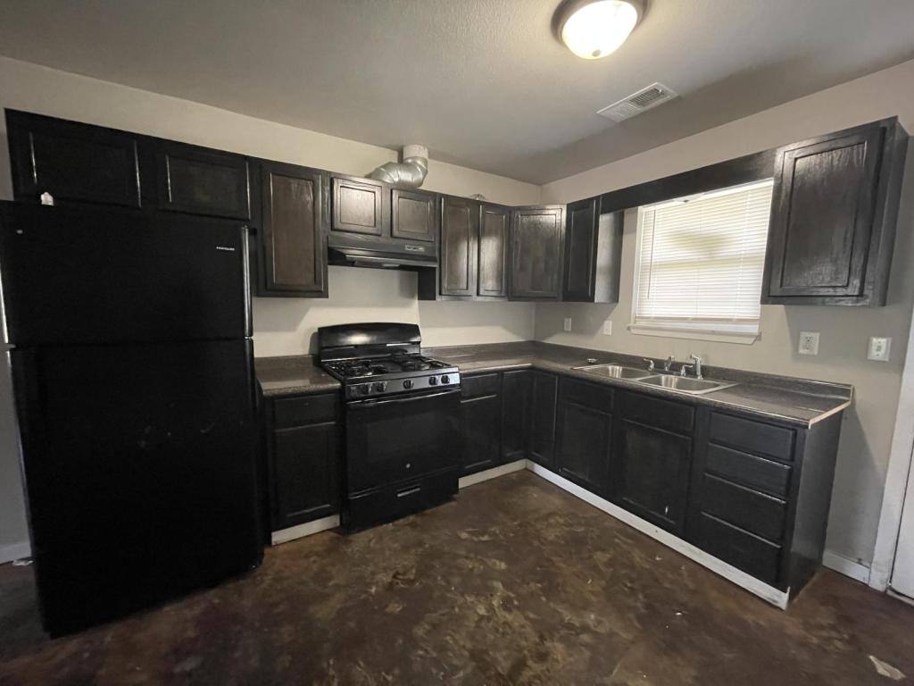 House for rent at 456 Stone St, Greenville, MS 38703