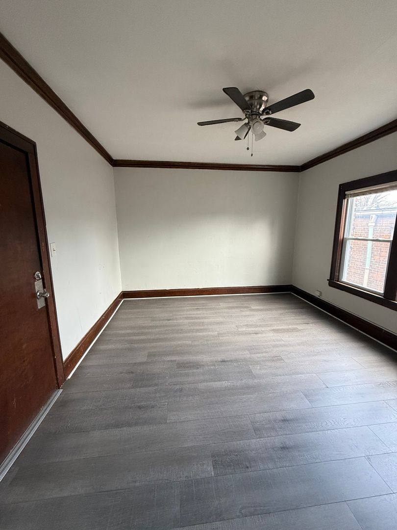 Apartment for rent at 1685 Lincoln Ave, Lakewood, OH 44107