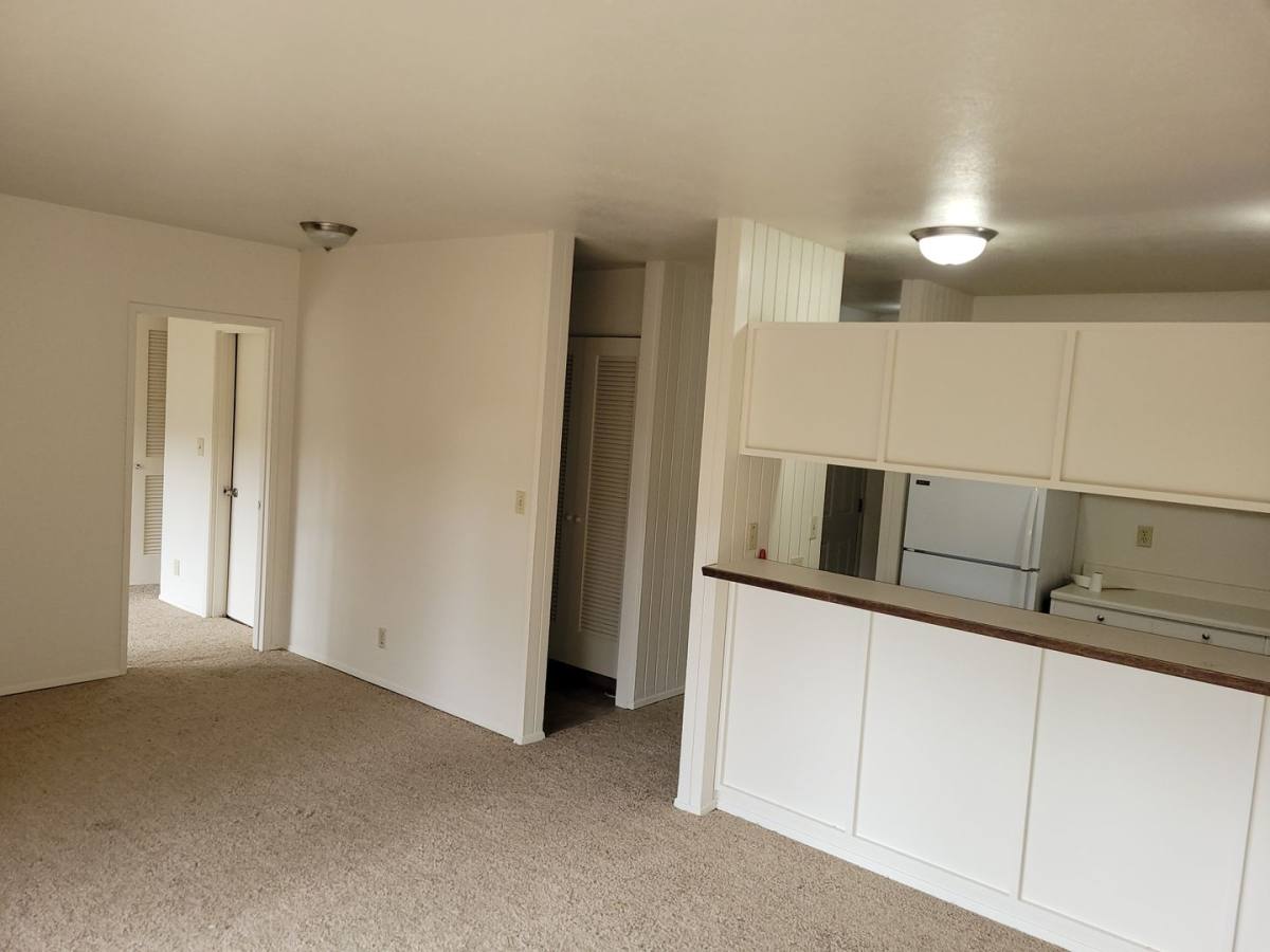 Apartment for rent at 355 Harney St S, Salem, OR 97302