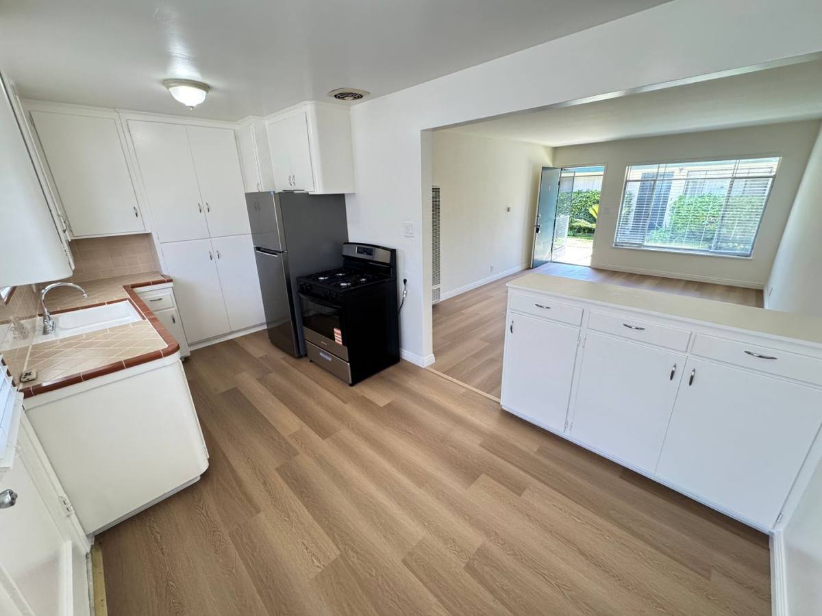 Apartment for rent at 511-515 S Baldwin Ave, Arcadia, CA 91007