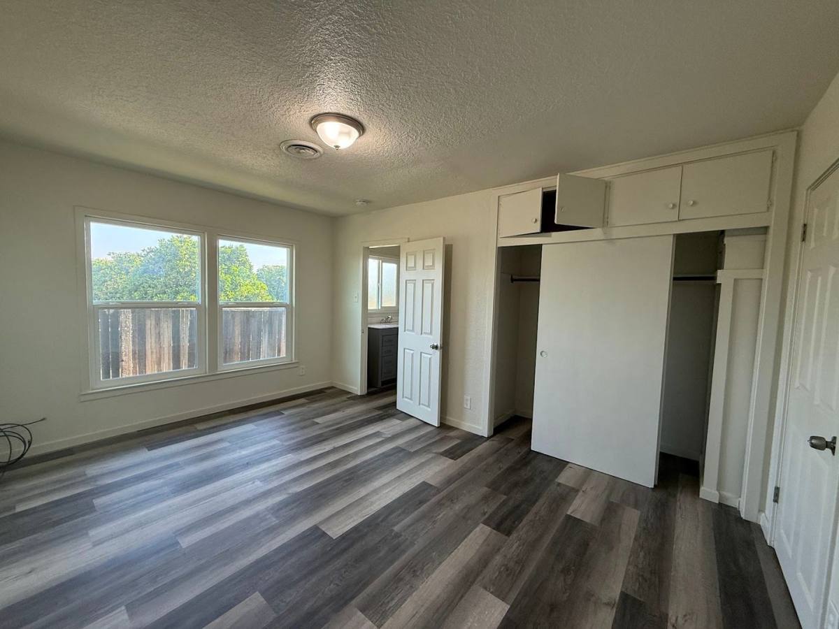 House for rent at 8897 Jacobs Ave, Orange Cove, CA 93646