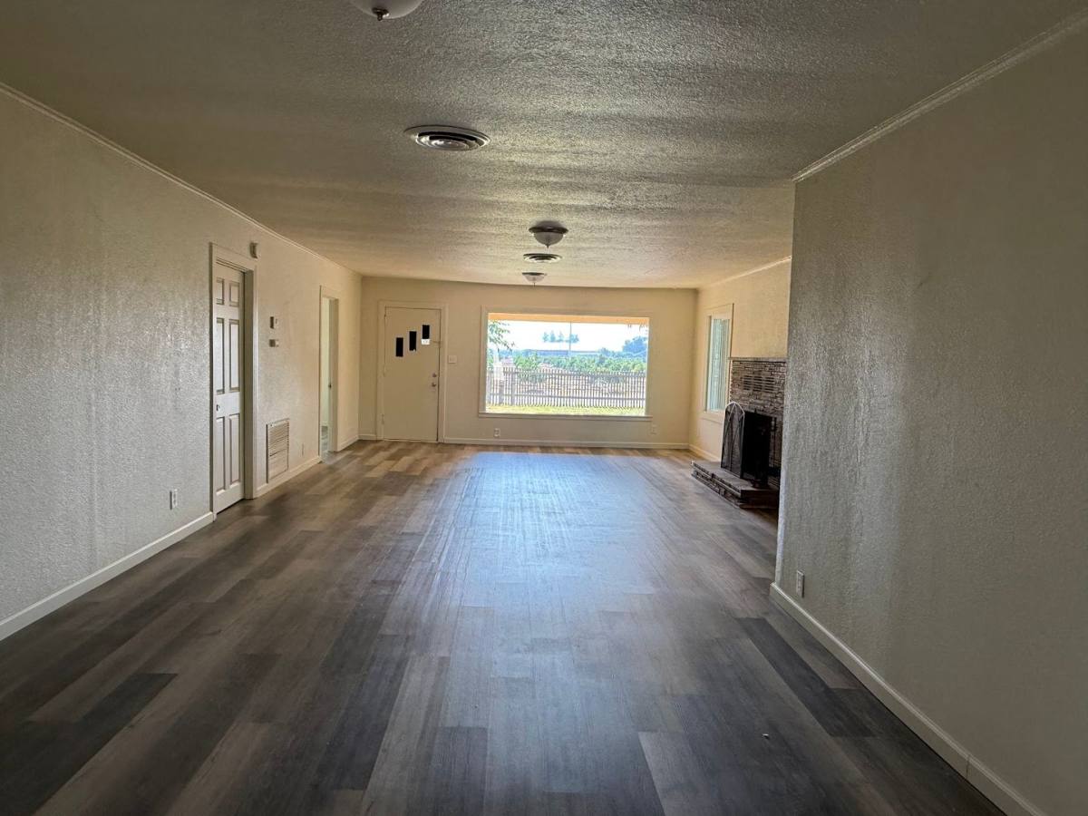 House for rent at 8897 Jacobs Ave, Orange Cove, CA 93646