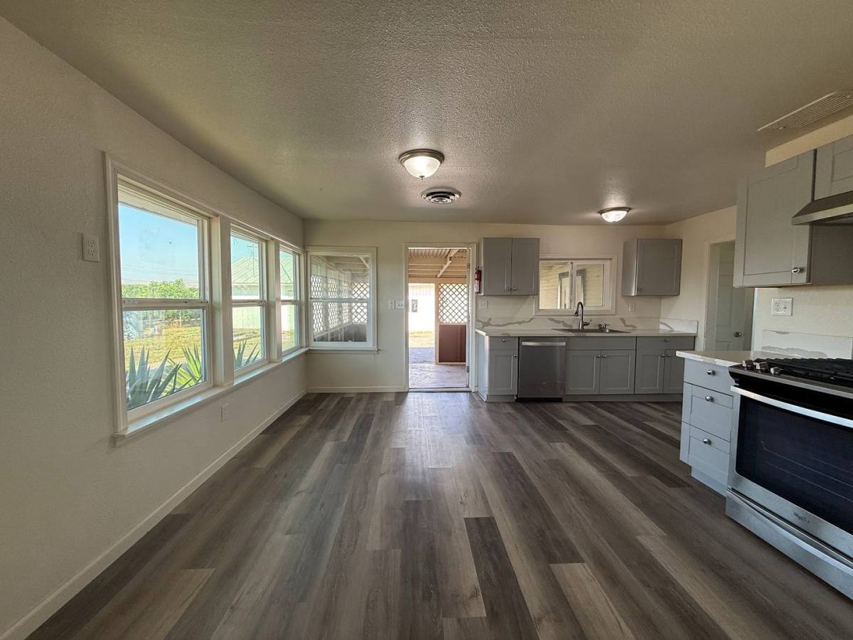 House for rent at 8897 Jacobs Ave, Orange Cove, CA 93646