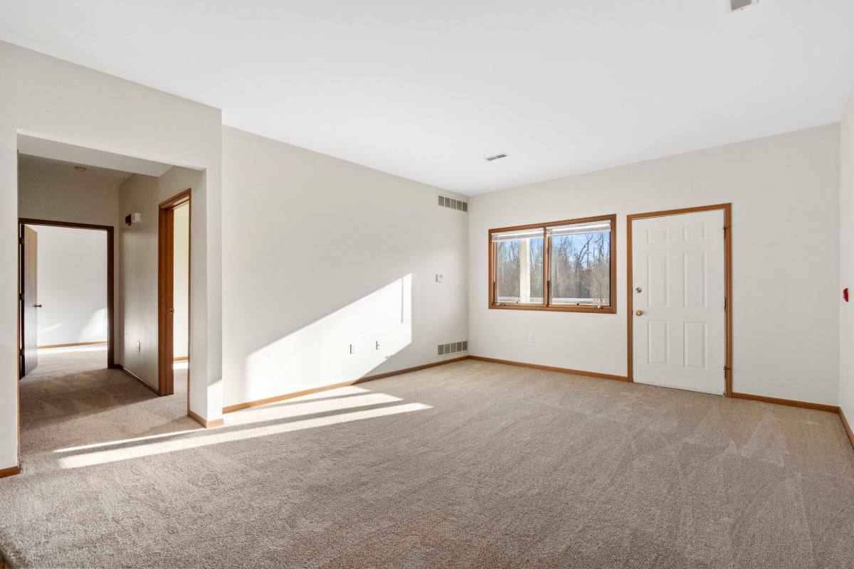 Apartment for rent at 810 Hazel Ridge Rd, Elkhorn, WI 53121