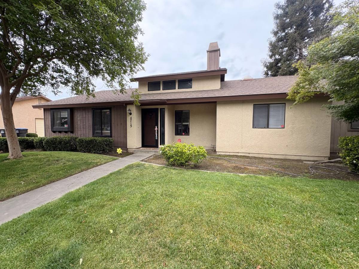 House for rent at 4715 W Cypress, Visalia, CA 93277