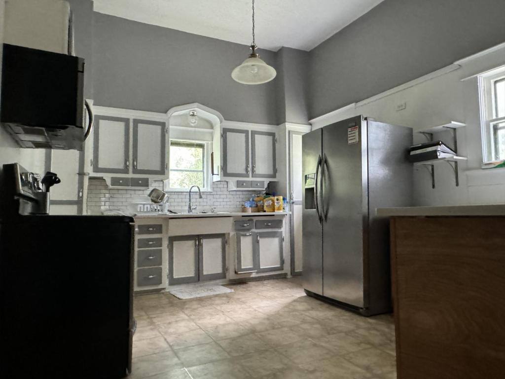 House for rent at 906 N Penelope St, Belton, TX 76513