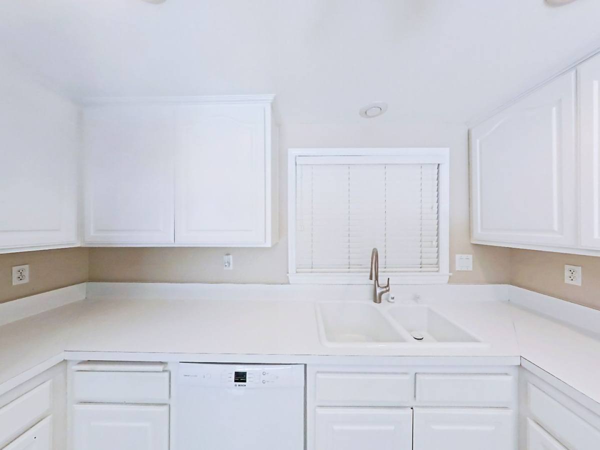 House for rent at 25152 Northrup Dr, Laguna Hills, CA 92653