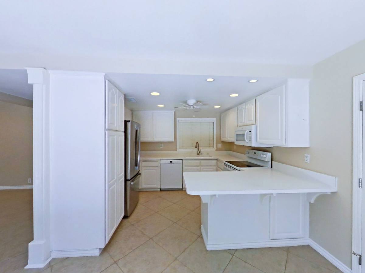 House for rent at 25152 Northrup Dr, Laguna Hills, CA 92653