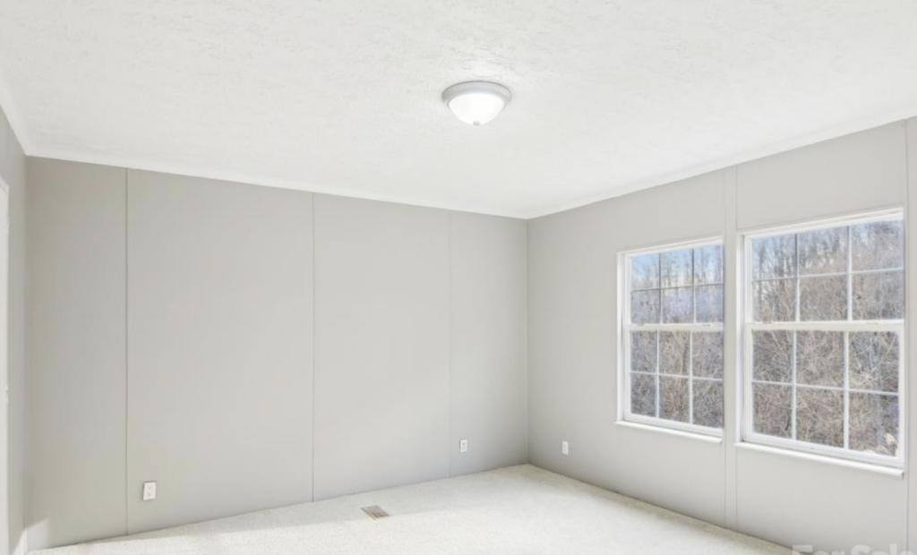 House for rent at 205 Sleepy Hollow Dr, Mars Hill, NC 28754