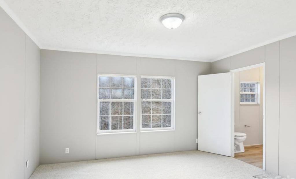 House for rent at 205 Sleepy Hollow Dr, Mars Hill, NC 28754
