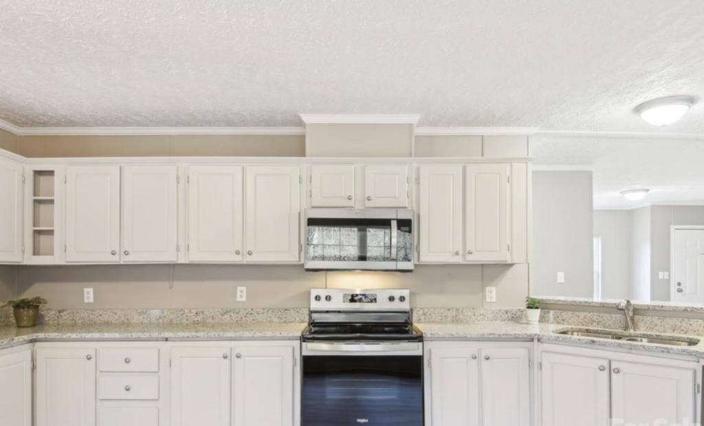 House for rent at 205 Sleepy Hollow Dr, Mars Hill, NC 28754
