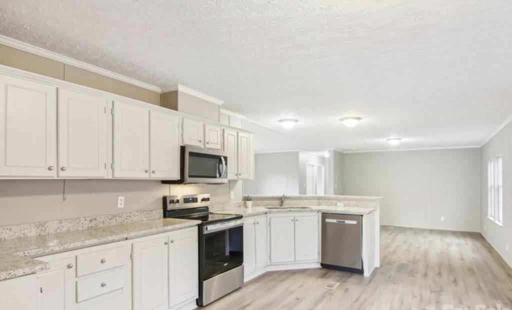 House for rent at 205 Sleepy Hollow Dr, Mars Hill, NC 28754