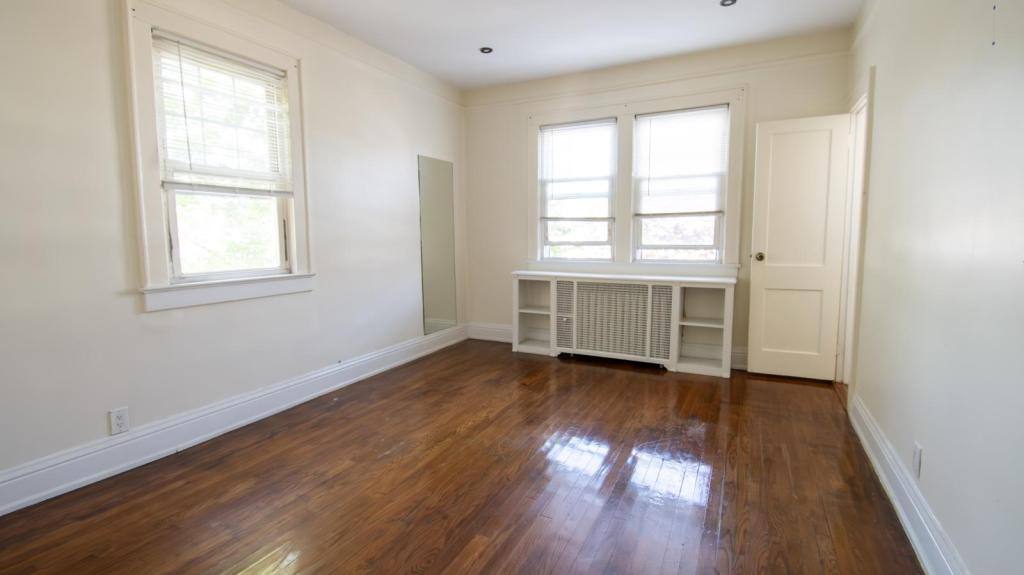 House for rent at 840 Seaman Ave, 2W, Baldwin, NY 11510