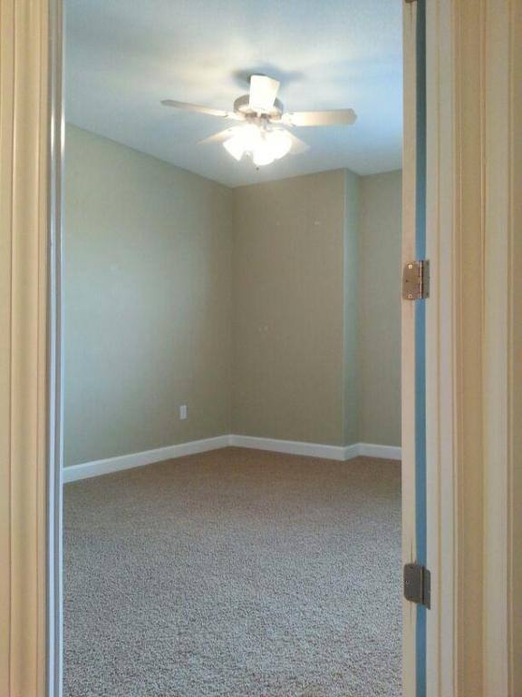 Townhouse for rent at 4430 SE Oak Bend Dr, Topeka, KS 66609