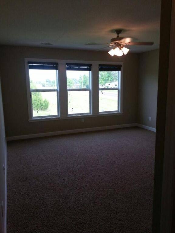 Townhouse for rent at 4430 SE Oak Bend Dr, Topeka, KS 66609