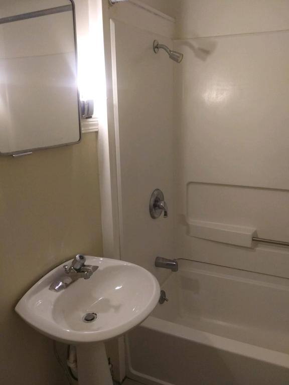 Apartment for rent at 719 SW Lincoln St, Topeka, KS 66606