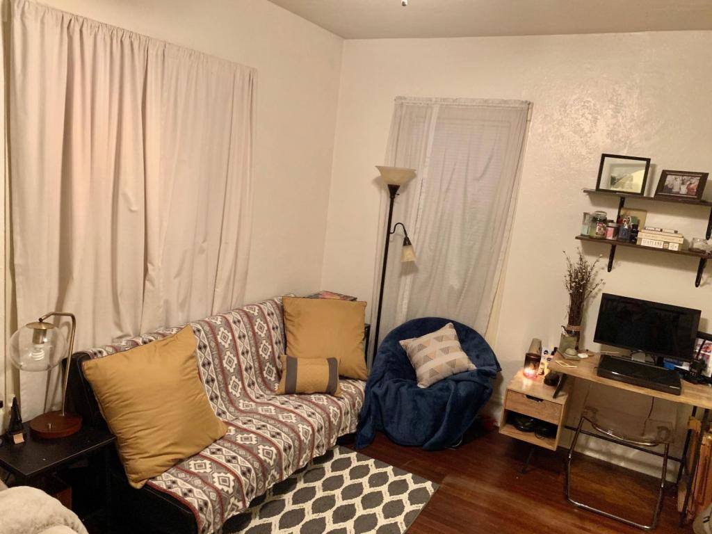 Apartment for rent at 719 SW Lincoln St, Topeka, KS 66606