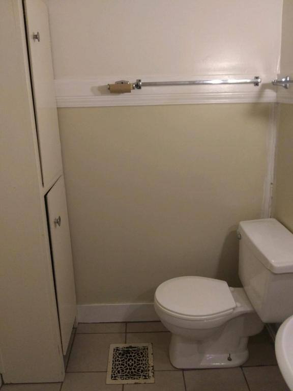 Apartment for rent at 719 SW Lincoln St, Topeka, KS 66606