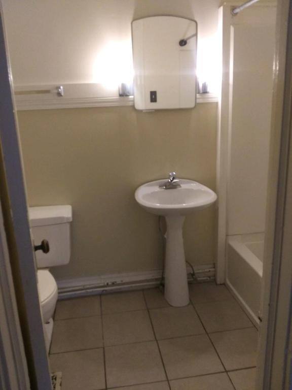 Apartment for rent at 719 SW Lincoln St, Topeka, KS 66606