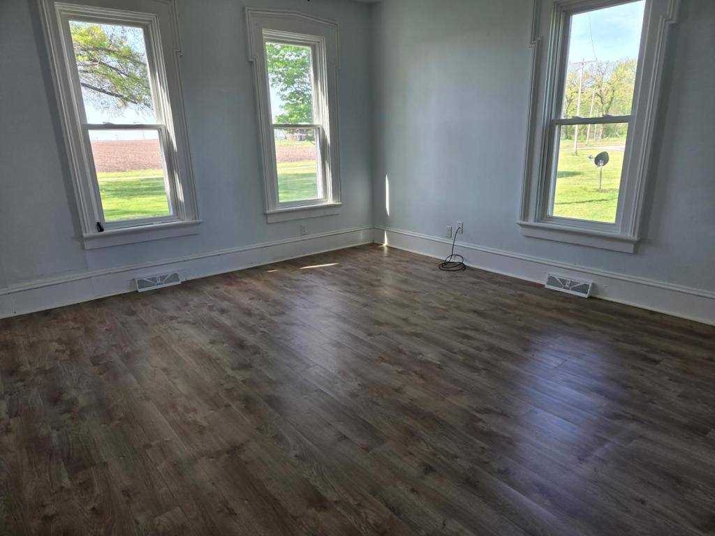 House for rent at 207 170th St, Aledo, IL 61231