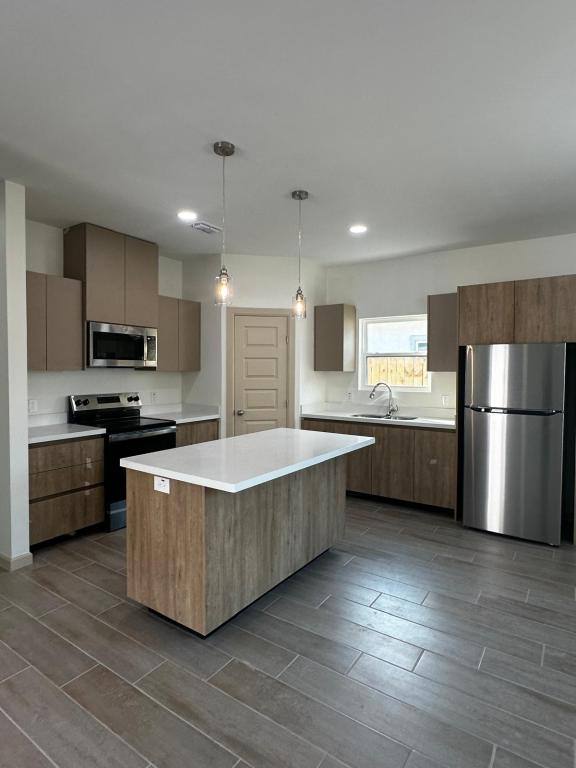 House for rent at 609 N Emerald Ave #2, Edinburg, TX 78541
