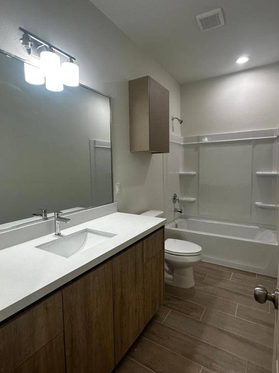 House for rent at 609 N Emerald Ave #2, Edinburg, TX 78541