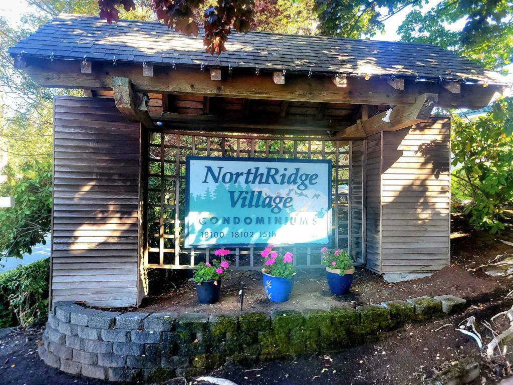 Condo for rent at 18100 15th Ave NE #C-218, Seattle, WA 98155