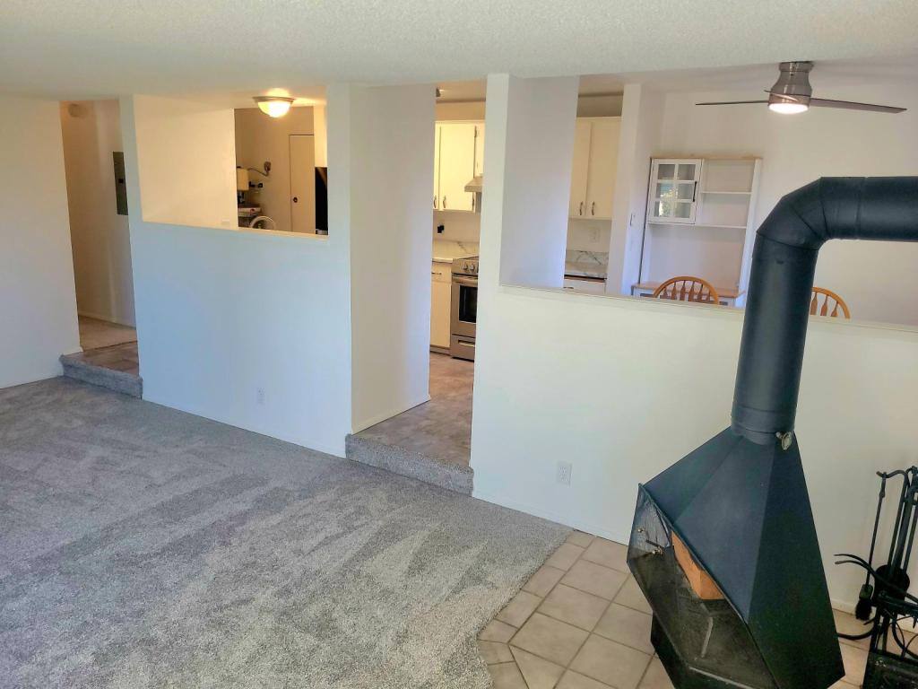 Condo for rent at 18100 15th Ave NE #C-218, Seattle, WA 98155
