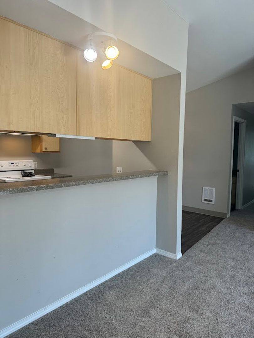 Apartment for rent at 16924 SE Powell Blvd, Portland, OR 97236