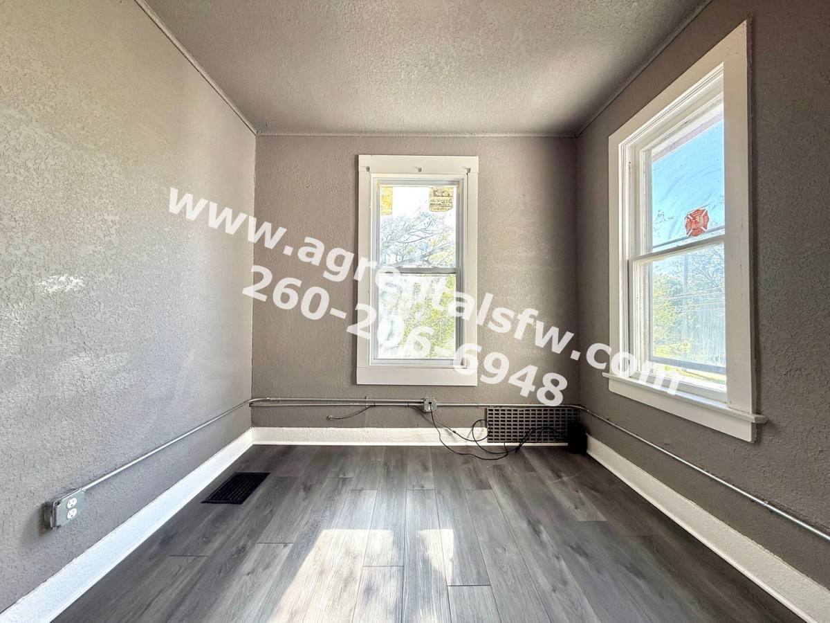 Apartment for rent at 1512 Taylor St, Fort Wayne, IN 46802