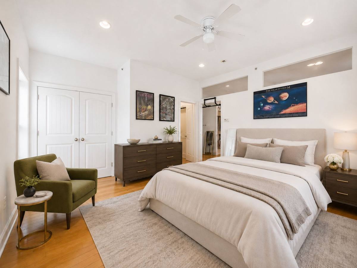 Apartment for rent at 1621 Green St, Philadelphia, PA 19130