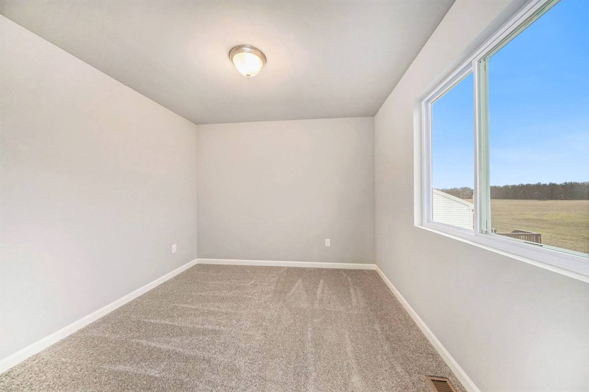 House for rent at 2142 Farm Valley Dr, Adrian, MI 49221