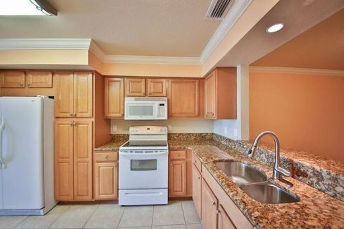 Apartment for rent at 3910 Santa Barbara Blvd, Cape Coral, FL 33914
