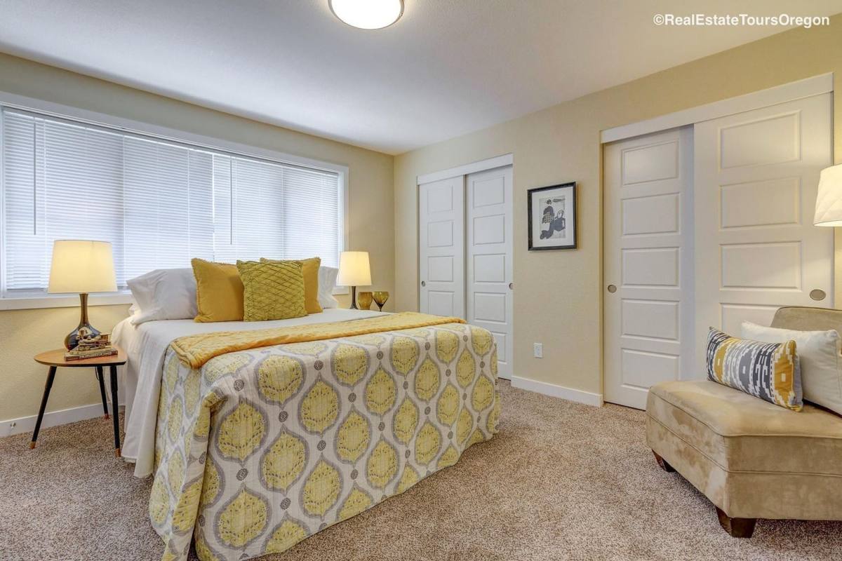Townhouse for rent at 711 SE Ford St, McMinnville, OR 97128