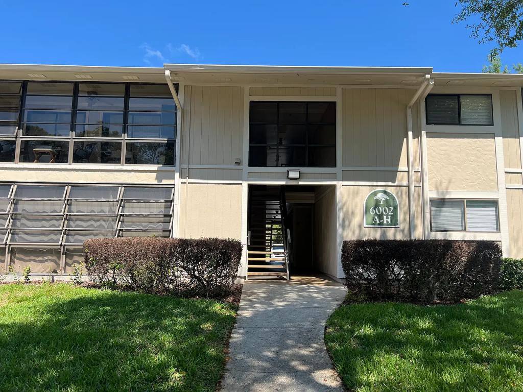Condo for rent at 6002 Laketree Lane #G, Tampa, FL 33617