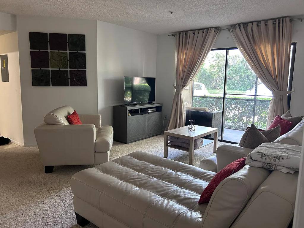 Condo for rent at 6002 Laketree Lane #G, Tampa, FL 33617