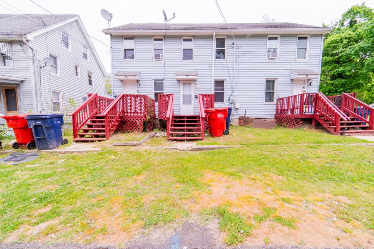Apartment for rent at 39-43 Coral Ave, Bridgeton, NJ 08302