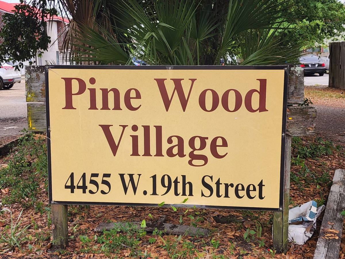 Townhouse for rent at 4455 W 19th St, Panama City, FL 32405