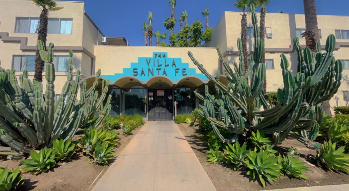 Apartment for rent at 744 N Azusa Ave, West Covina, CA 91791