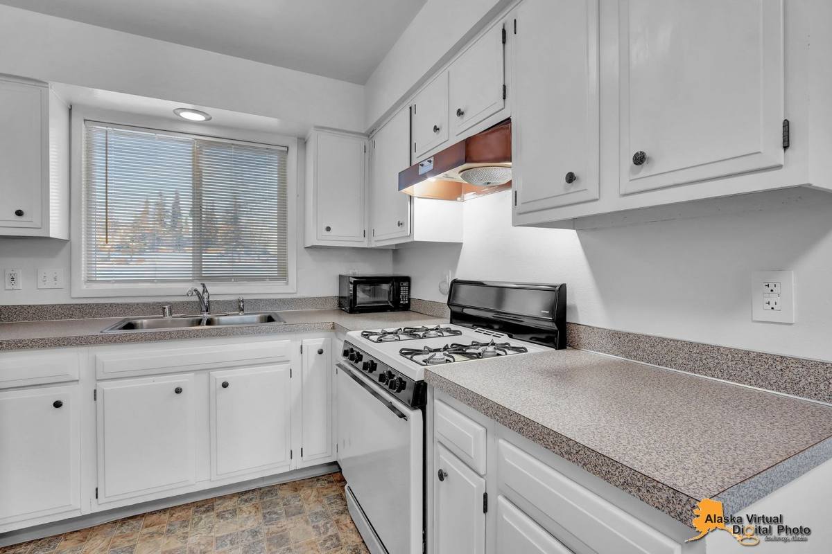 Apartment for rent at 6800 Weimer Dr, Anchorage, AK 99502