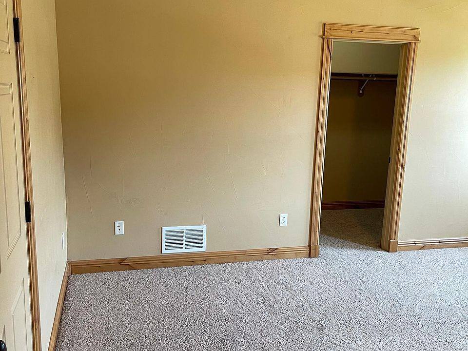 Townhouse for rent at 905 Saxon Way, Bozeman, MT 59718