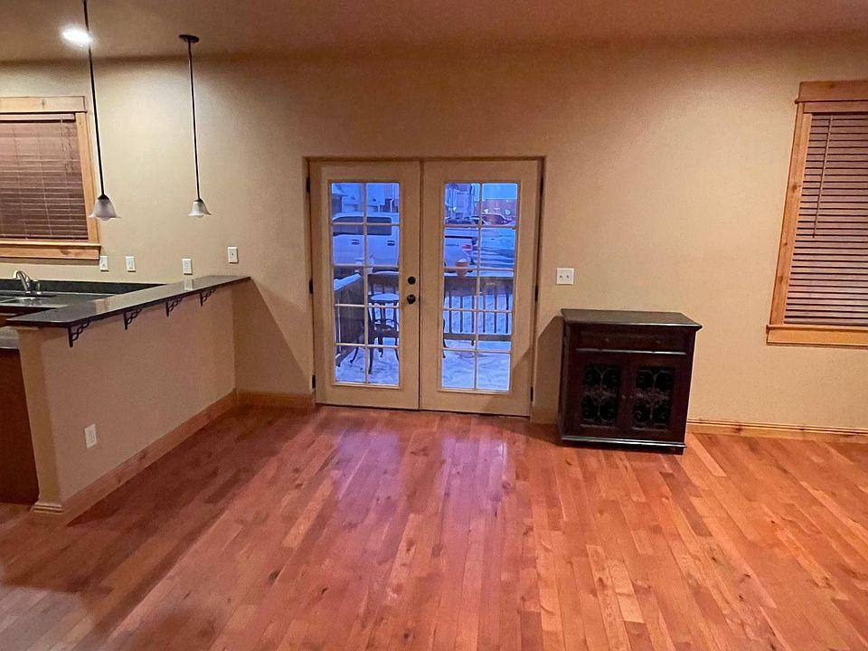 Townhouse for rent at 905 Saxon Way, Bozeman, MT 59718