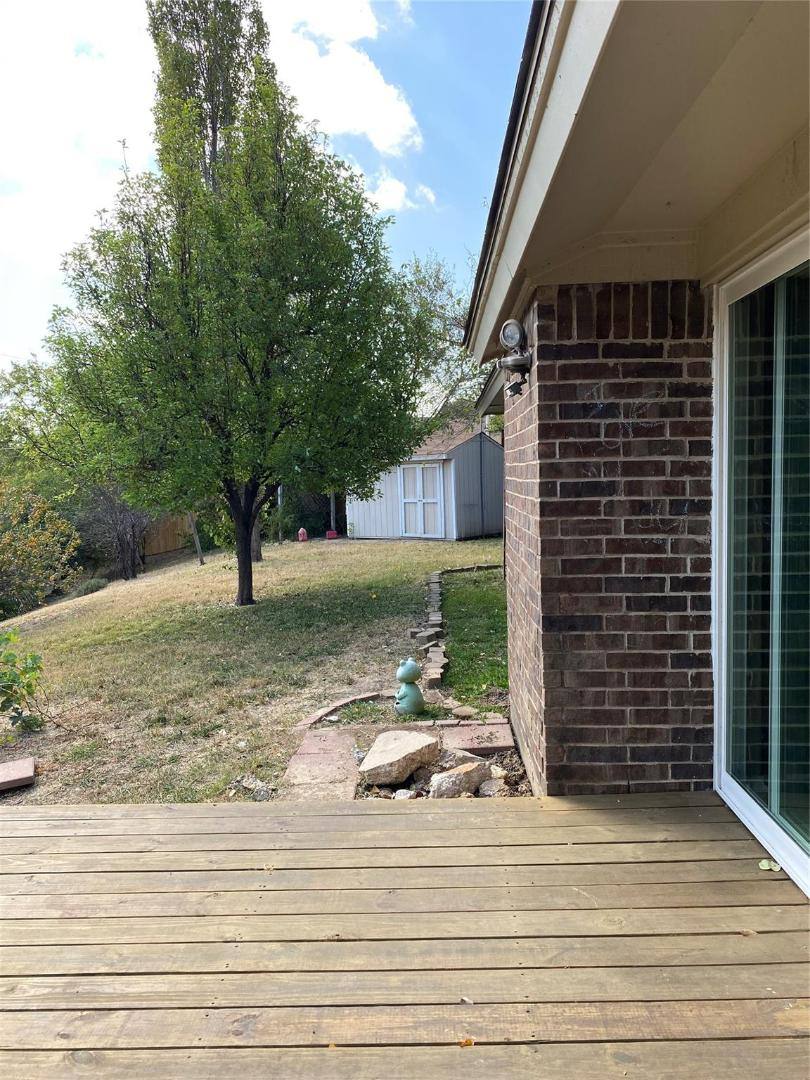 House for rent at 5824 Storm Dr, Fort Worth, TX 76148